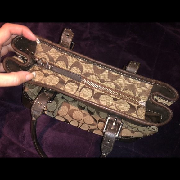 🇺🇸2/$40 Authentic Coach shoulder purse - Picture 3 of 8